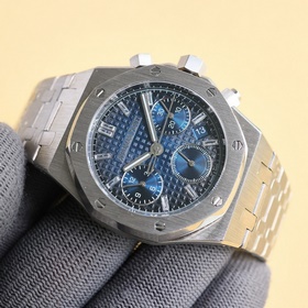 Популярная модель Audemars Piguet Royal Oak 26715BC.ZZ.1356BC.01.