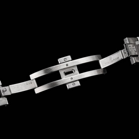 Популярная модель Audemars Piguet Royal Oak 26715BC.ZZ.1356BC.01.