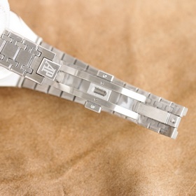 Популярные модели Audemars Piguet В настоящее время это версия с