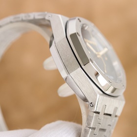 Популярные модели Audemars Piguet В настоящее время это версия с