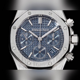 Популярная модель Audemars Piguet Royal Oak 26715BC.ZZ.1356BC.01.