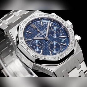 Популярная модель Audemars Piguet Royal Oak 26715BC.ZZ.1356BC.01.