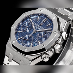 Популярная модель Audemars Piguet Royal Oak 26715BC.ZZ.1356BC.01.