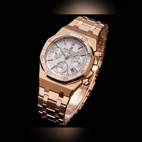 Популярная модель Audemars Piguet Royal Oak 26715BC.ZZ.1356BC.01.