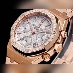 Популярная модель Audemars Piguet Royal Oak 26715BC.ZZ.1356BC.01.