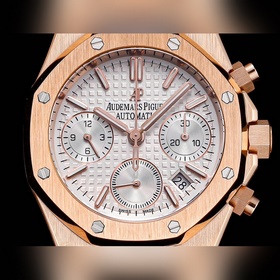 Популярная модель Audemars Piguet Royal Oak 26715BC.ZZ.1356BC.01.