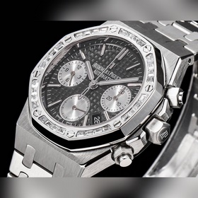 Популярная модель Audemars Piguet Royal Oak 26715BC.ZZ.1356BC.01.