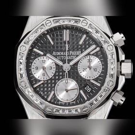 Популярная модель Audemars Piguet Royal Oak 26715BC.ZZ.1356BC.01.
