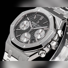 Популярная модель Audemars Piguet Royal Oak 26715BC.ZZ.1356BC.01.