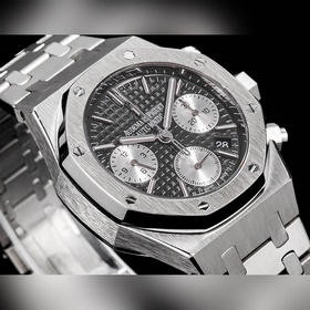 Популярная модель Audemars Piguet Royal Oak 26715BC.ZZ.1356BC.01.