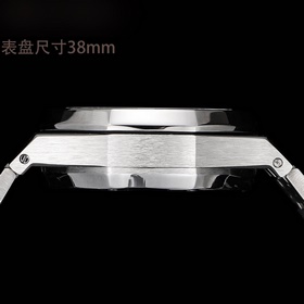 Популярная модель Audemars Piguet Royal Oak 26715BC.ZZ.1356BC.01.