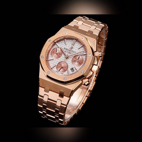 2000   Популярная модель Audemars Piguet Royal Oak 26715BC.ZZ.1