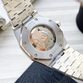 Audemars Piguet Royal Oak серия, стекло с покрытием, размер 45 мм