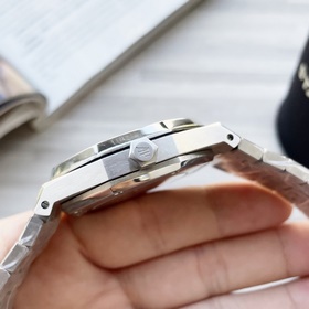 Audemars Piguet Royal Oak серия, стекло с покрытием, размер 45 мм