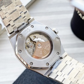Audemars Piguet Royal Oak серия, стекло с покрытием, размер 45 мм