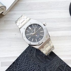 Audemars Piguet Royal Oak серия, стекло с покрытием, размер 45 мм