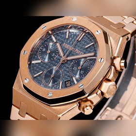 Популярная модель Audemars Piguet Royal Oak 26715BC.ZZ.1356BC.01.