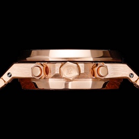 Популярная модель Audemars Piguet Royal Oak 26715BC.ZZ.1356BC.01.