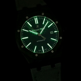 【 INA 】 В высококачественных часах AP Royal Oak все больше вниман