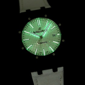 【 INA 】 В высококачественных часах AP Royal Oak все больше вниман