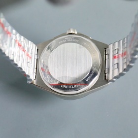 BREITLING, механическая серия A32398101M1A1 (Chronomat Automatic 