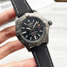 Серия Breitling Superocean! Ободок и корпус изготовлены из нержав