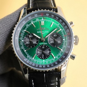 В честь 70-летия выпуска новой модели часов Navitimer, Breitling