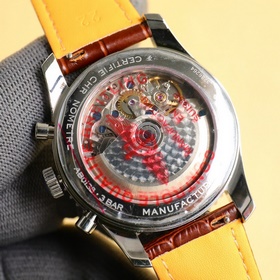 В честь 70-летия выпуска новой модели часов Navitimer, Breitling 