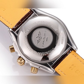Новинка： полностью обновленный часовой механизм Breitling Avenger