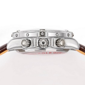 Новинка： полностью обновленный часовой механизм Breitling Avenger