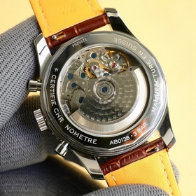 В честь 70-летия выпуска новой модели часов Navitimer, Breitling 