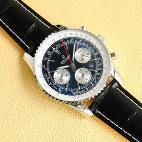 В честь 70-летия выпуска новой модели часов Navitimer, Breitling 