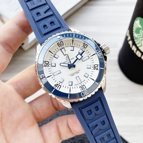 Серия Breitling Superocean – превосходная эстетика и внушительный