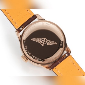 Модель автоматического хронографа Breitling для женщин. Новая мод