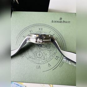 HBF FACTORY HUBLOT Новые часы Big Bang Sang Bleu II Tattoo Вновь 