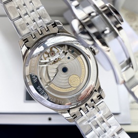 Новый IWC с двумя стрелками, синхронизация с официальным сайтом. 