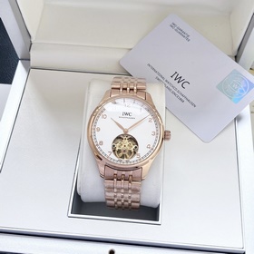 Новый IWC с двумя стрелками, синхронизация с официальным сайтом. 