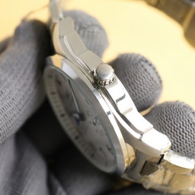 Мужчины ценят трехстрелочные часы 【Новинка】： IWC Лучший дизайн Э