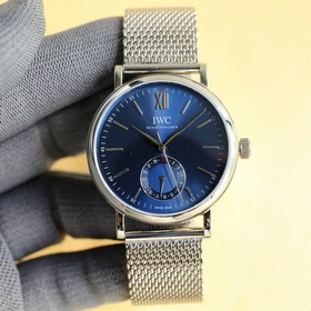 IWC впервые представила серию Portofino (IW359201) с указателем д
