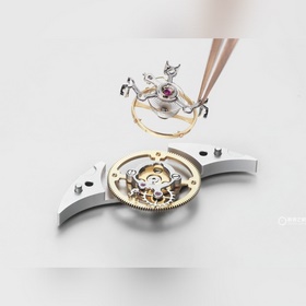 Новые часы IWC с двумя стрелками, синхронизация с официальным сай