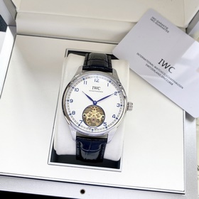 Новые часы IWC с двумя стрелками, синхронизация с официальным сай