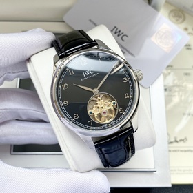 Новые часы IWC с двумя стрелками, синхронизация с официальным сай