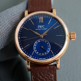 IWC впервые представляет серию Portofino IW359201 с указателем да