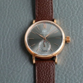 IWC впервые представляет серию Portofino IW359201 с указателем да