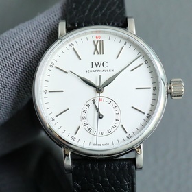 IWC впервые представляет серию Portofino IW359201 с указателем да