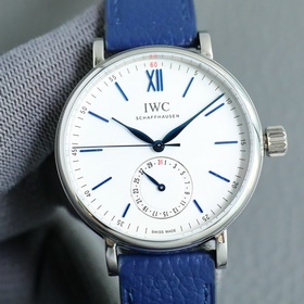 IWC впервые представляет серию Portofino IW359201 с указателем да