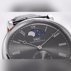 Высочайший уровень эстетики Самая яркая звезда IWC, эксперт в обл
