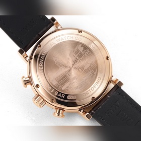 Часы IWC Portofino Chronograph Размеры часов： 42 мм x 13,5 мм. Ид