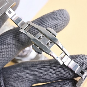 Новинка JAEGER-LECOULTRE — часы Jaeger-LeCoultre Master Compresso