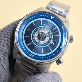 Часы Jaeger-LeCoultre North Star с календарем отличаются современ